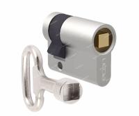 2201 55 45-10 H-VK Односторонний полуцилиндр с внутренним квадратом Сервисный ключ с квадратным сечением